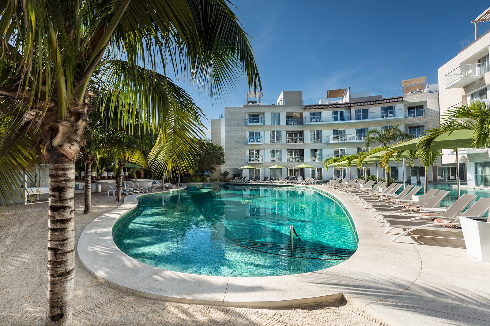 Unterkunft The Fives Beach Hotel and Residences