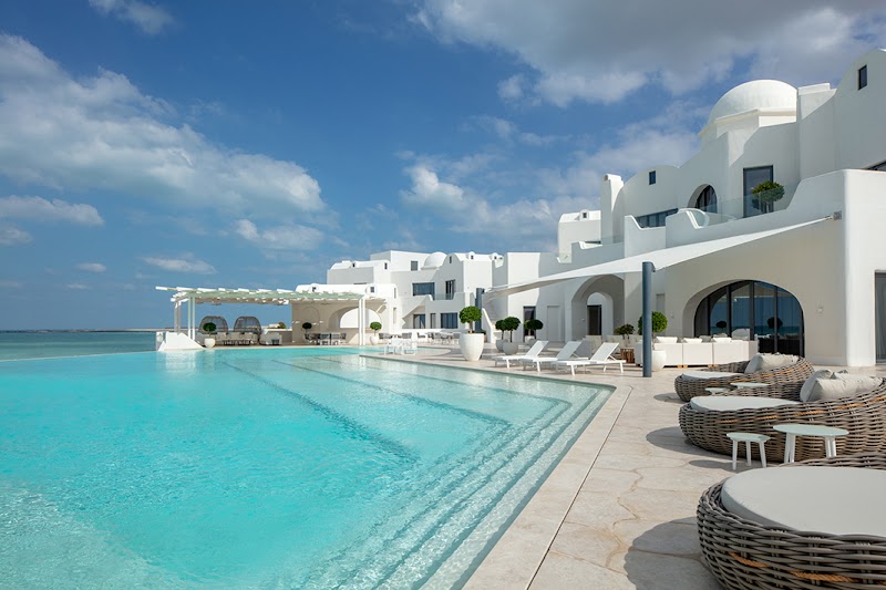 Anantara Retreat Santorini Abu Dhabi