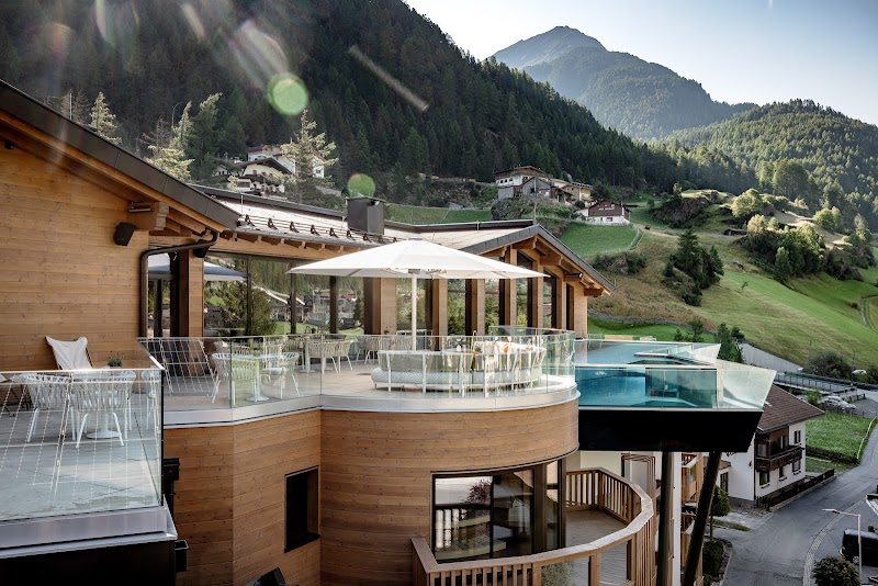 Hotel Das Central - Alpine. Luxury. Life. — Sölden