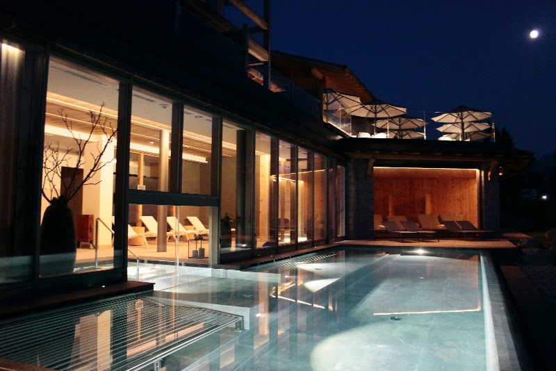 Hotel Dolomiti Lodge Alvera' — Cortina d'Ampezzo