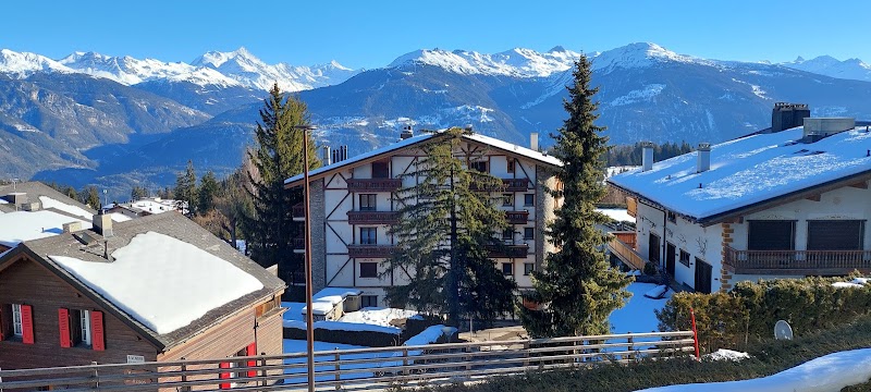 Hôtel du Lac — Crans-Montana