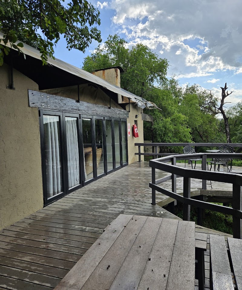 Nselweni Bush Camp — Hluhluwe