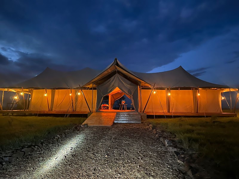 Serengeti Luxury Retreat — Serengeti