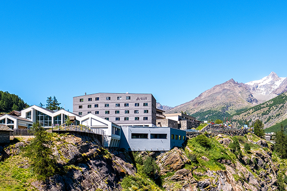wellnessHostel4000 — Saas-Fee