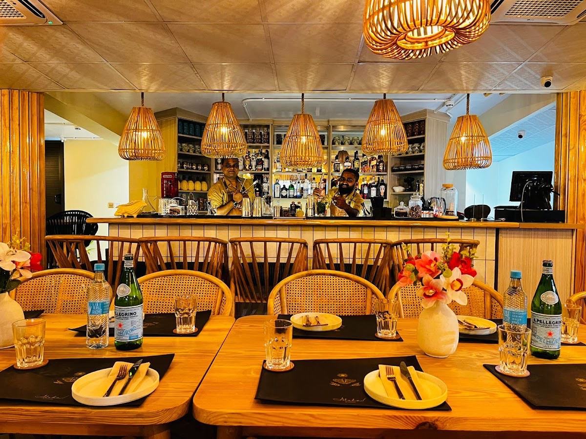 Aloha Restaurant and Bar — Victoria