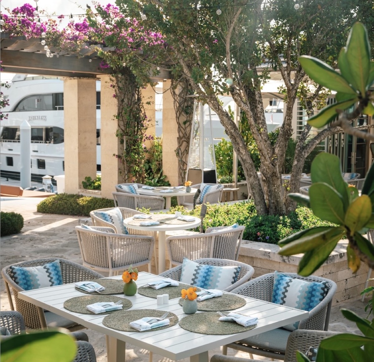 Bar480 — Harbour Island