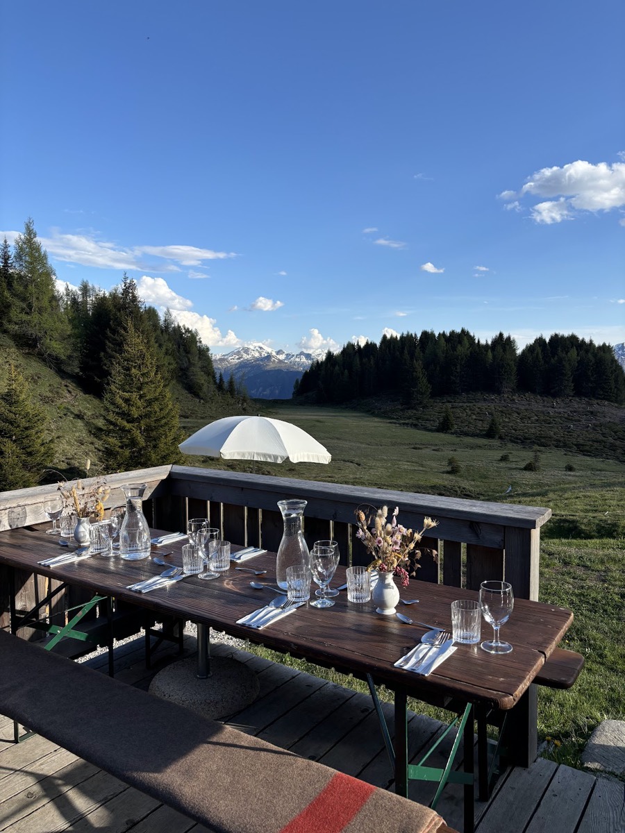 Bergrestaurant Skihütte Feldis — Laax