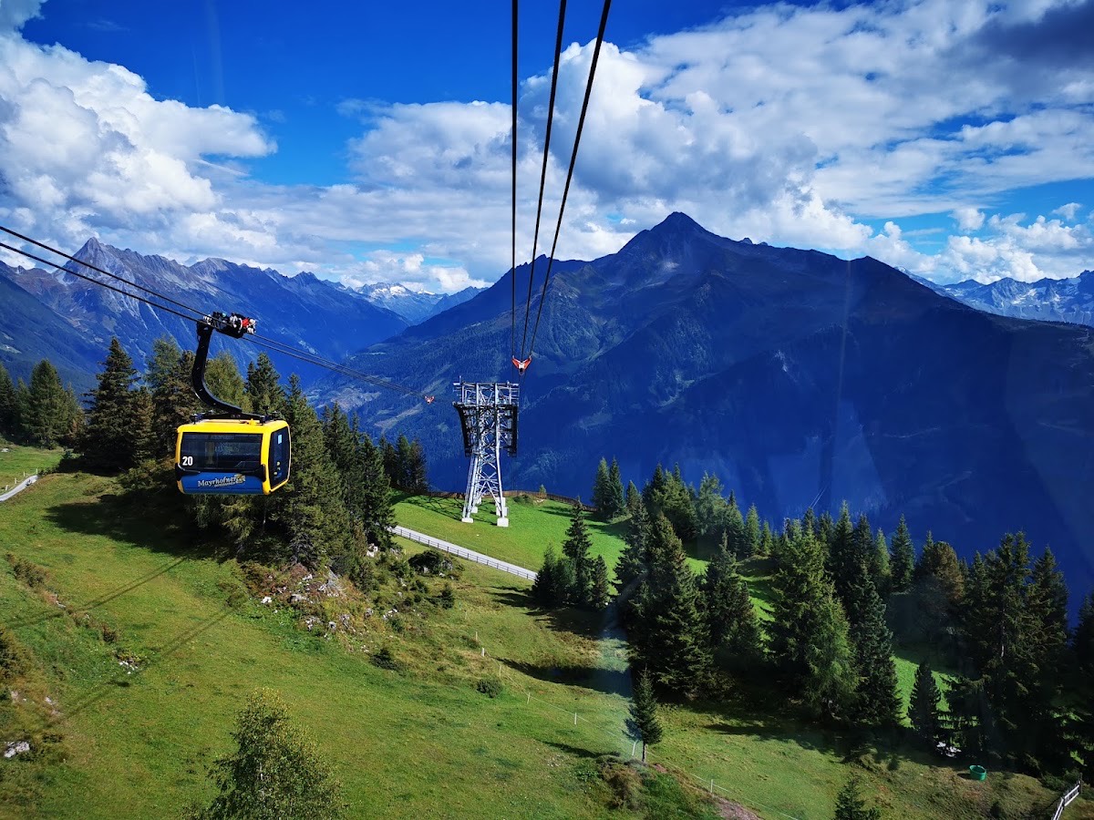 Bergstation - Gondelbahn 3S Penkenbahn — Mayrhofen