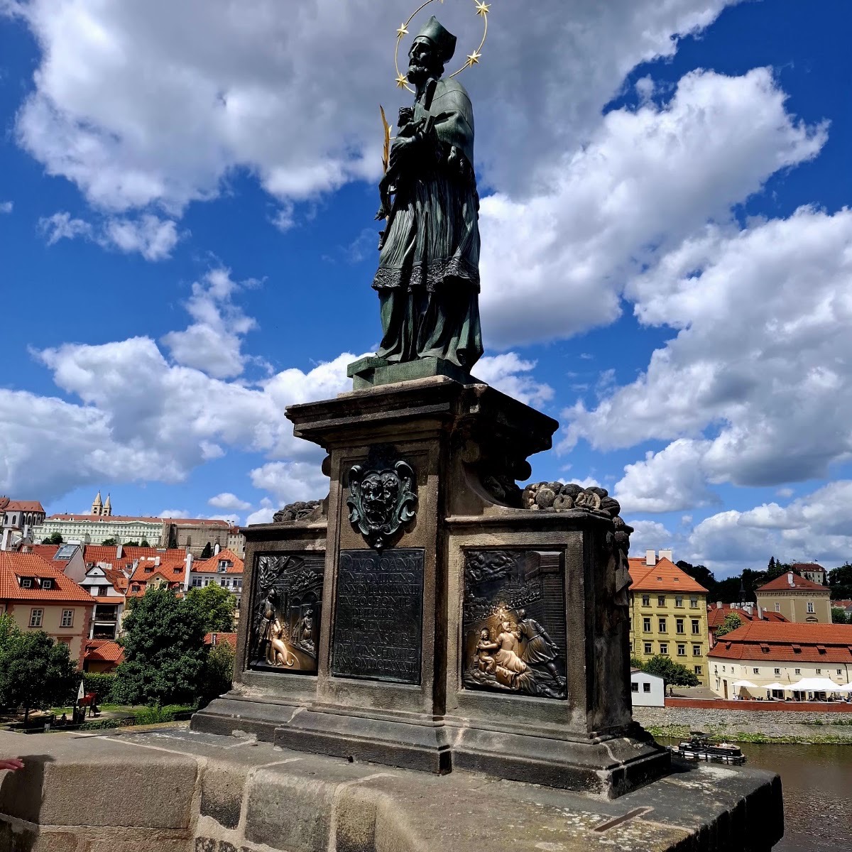 Charles Bridge — Prag