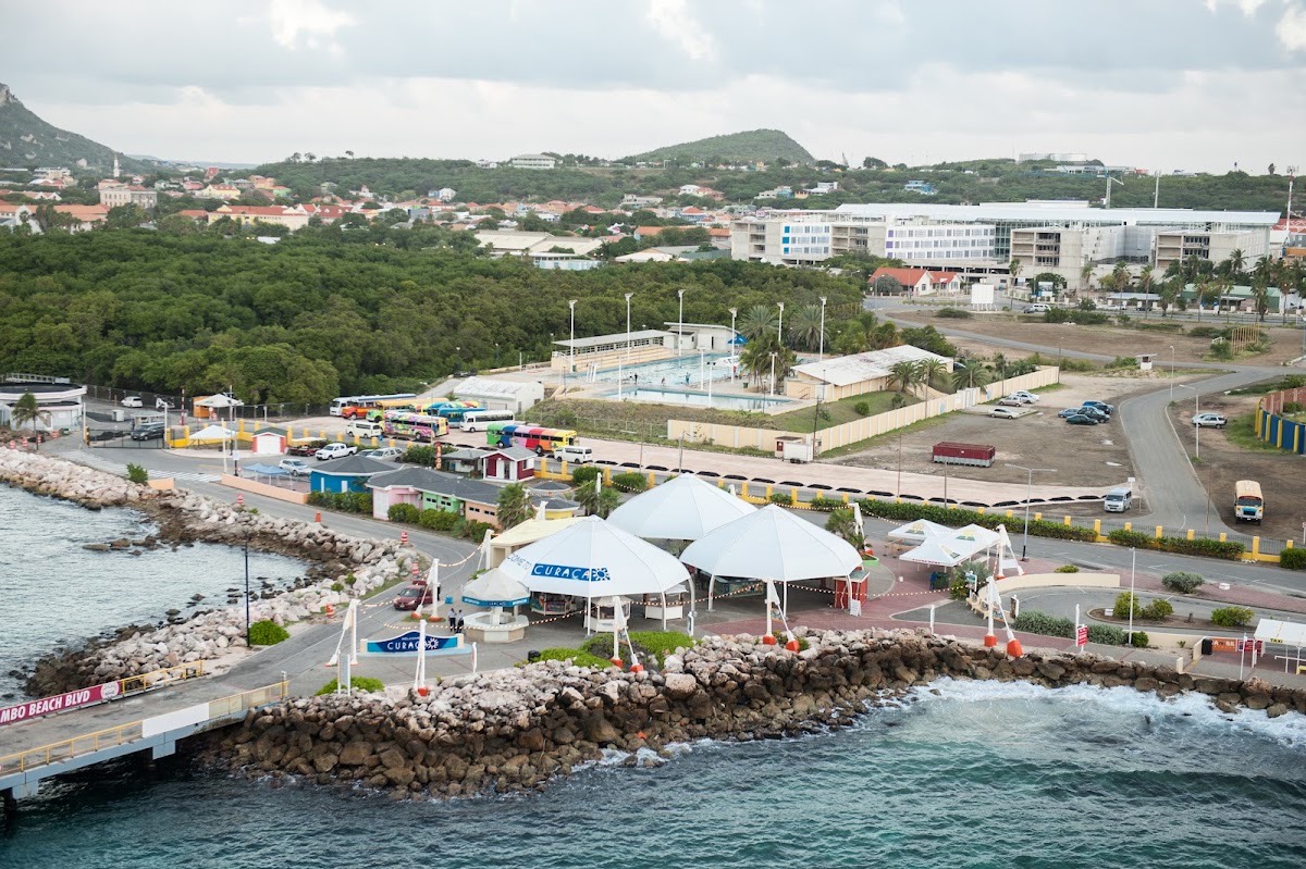 Cruise Pier Curaçao — Willemstad