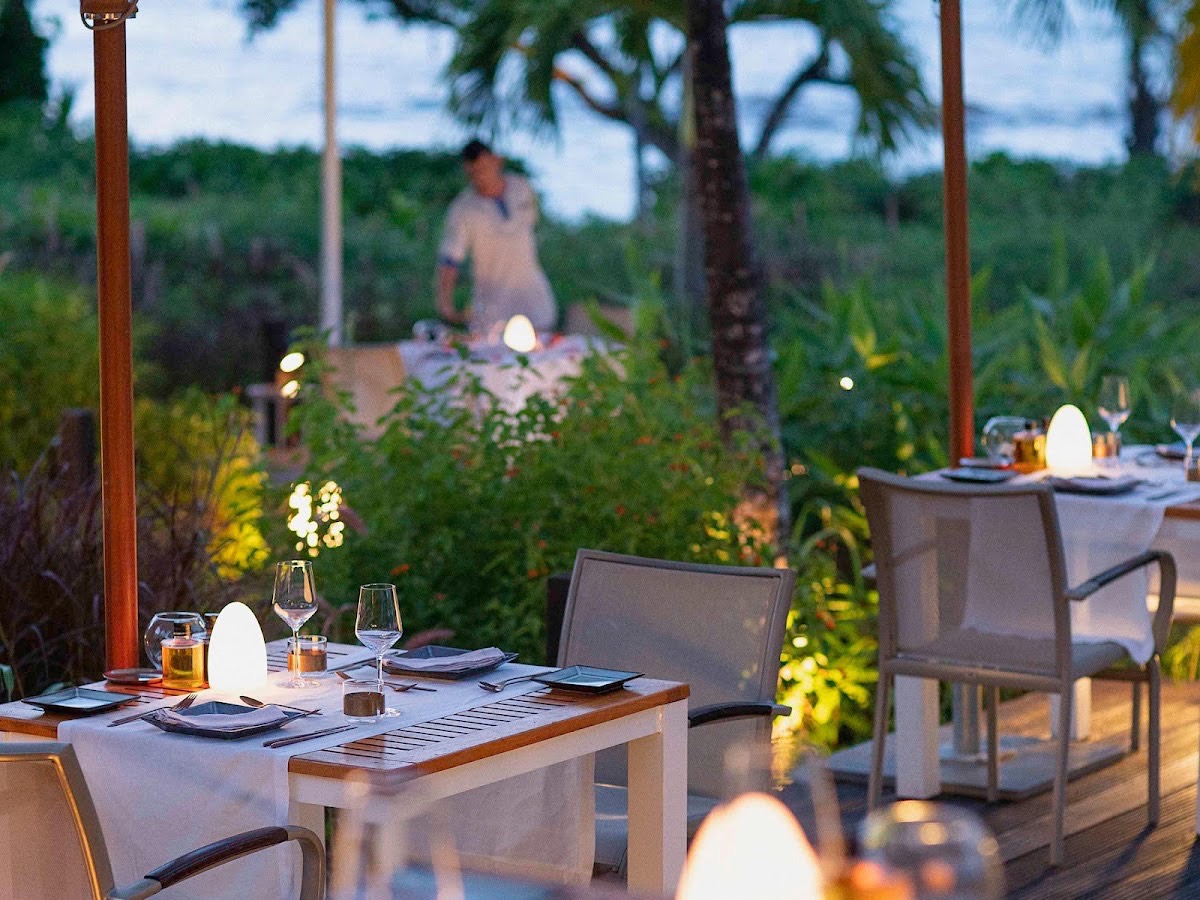 CURIEUSE RESTAURANT — Praslin