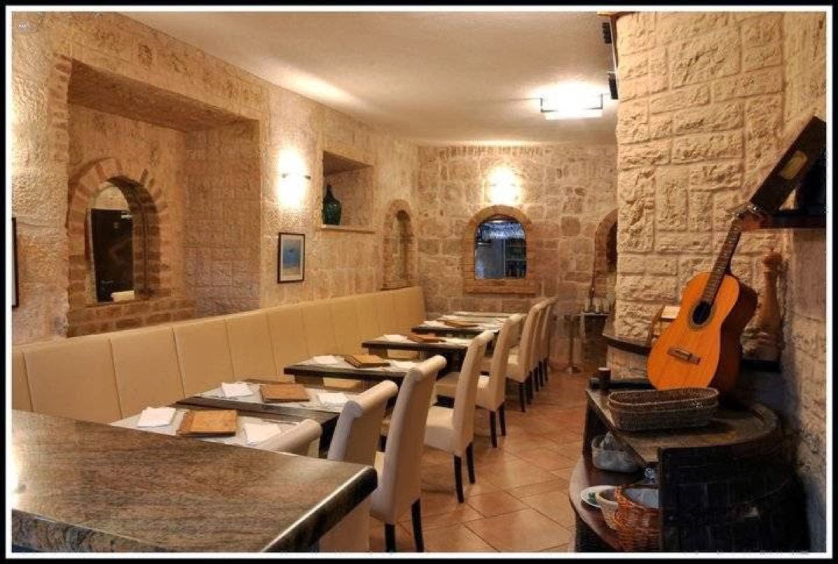 Dalmatino — Hvar