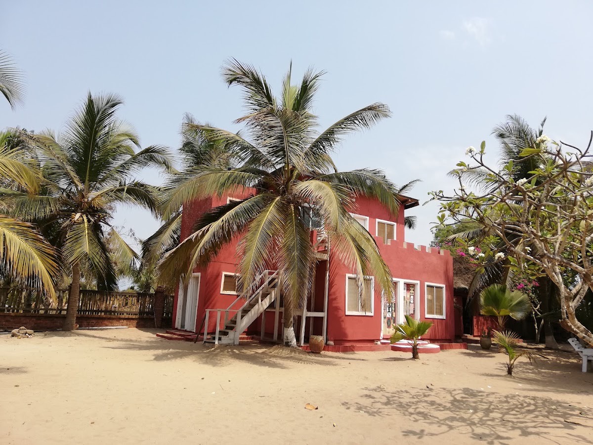 DREAMLAND BEACH RESORT — Ada Foah