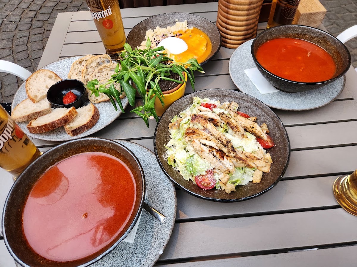Fat Mama — Budapest