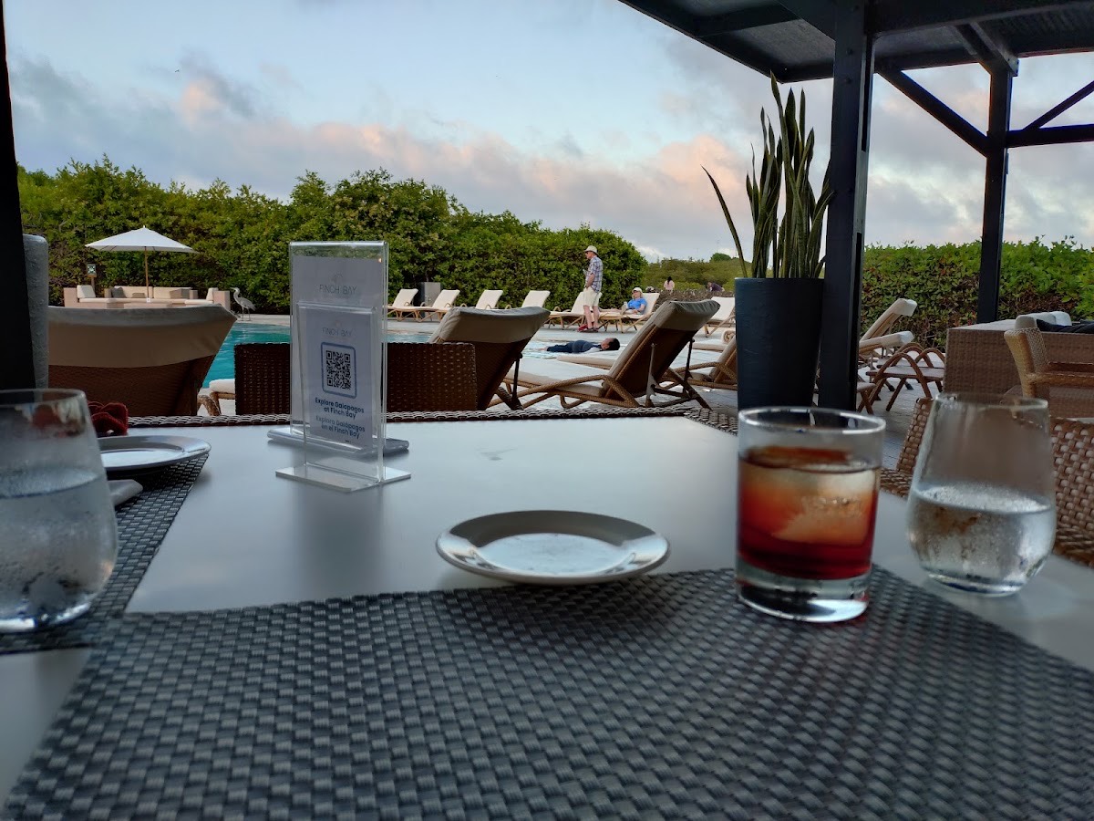Finch Bay Restaurante — Galápagos