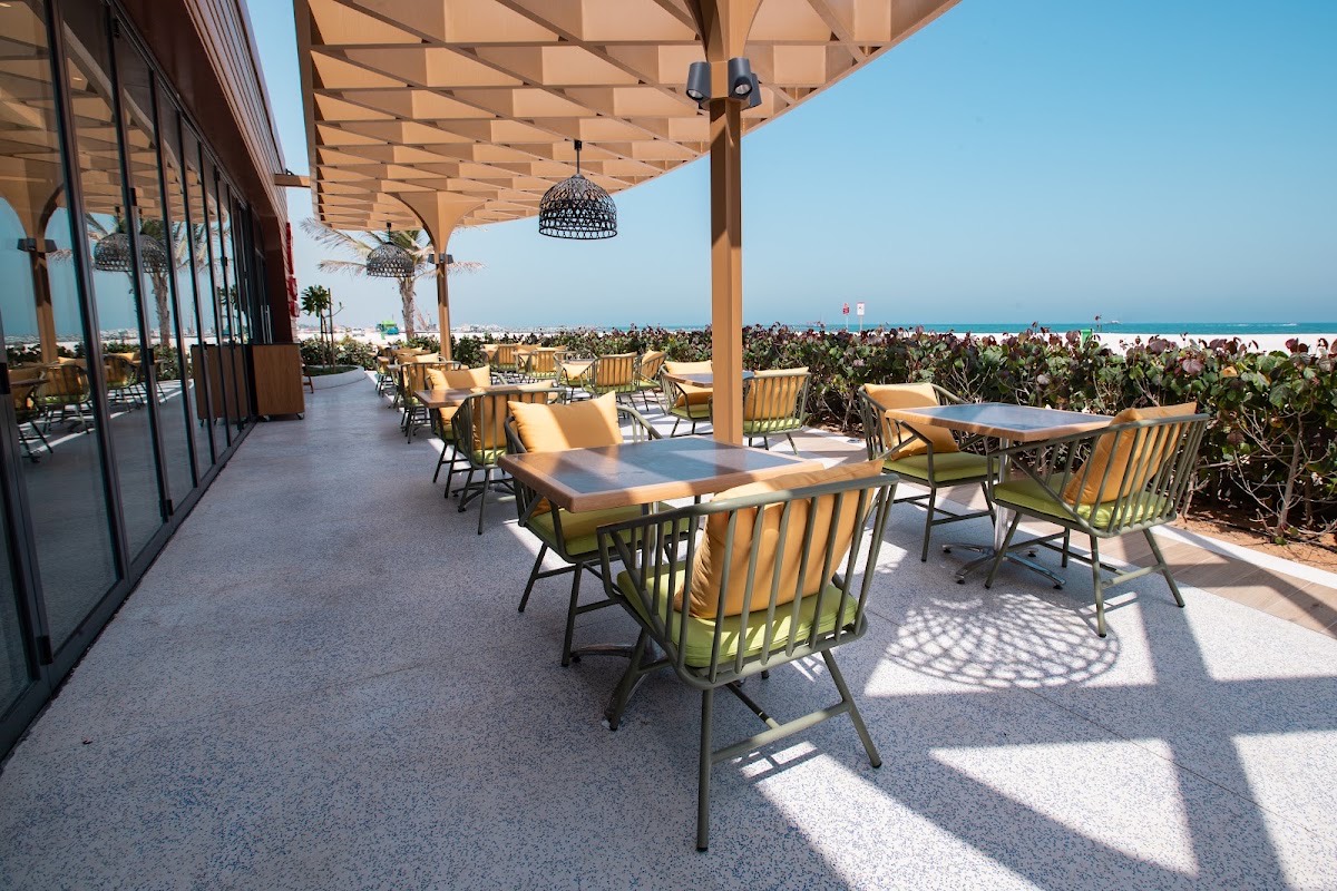 Golden Dragon Restaurant Al Hira Beach Sharjah — Sharjah
