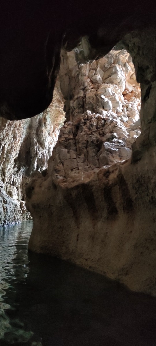 Seehöhlen — Lindos · Rhodos