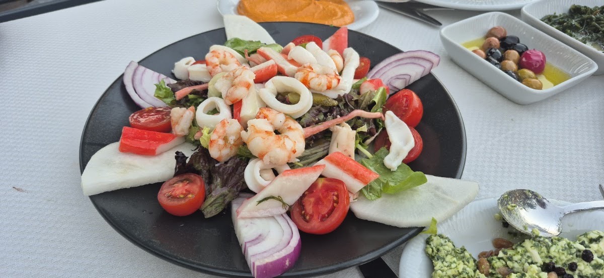 KALAMAR BALIK - Eski Lara Yolu — Antalya · Lara Beach