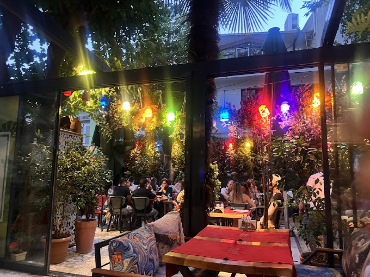 Hidden Garden Restaurant Sultanahmet — Istanbul