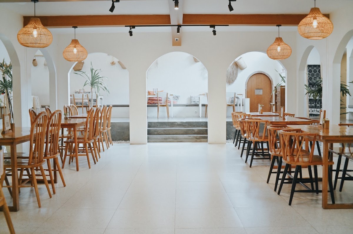 Kalluna Cafe & Restaurant — Yogyakarta