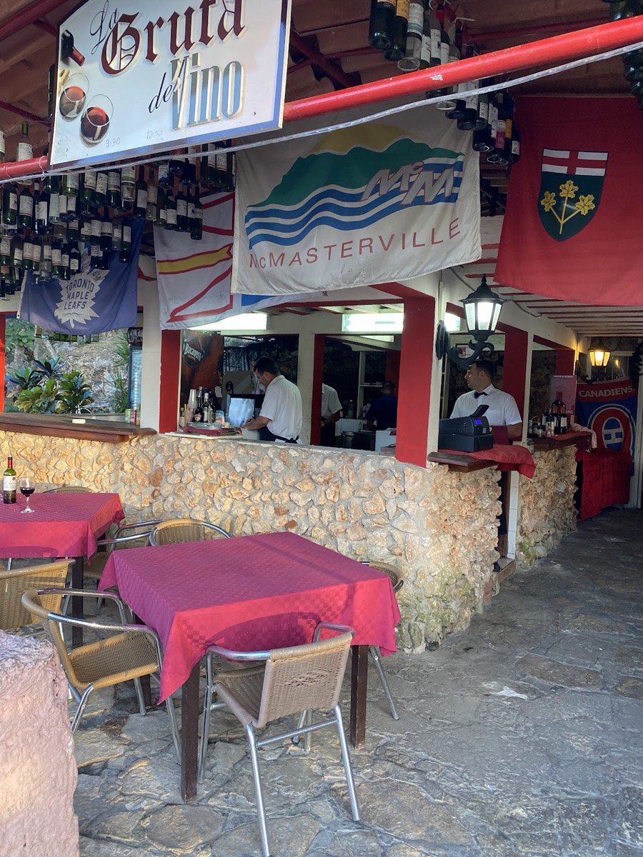 La Gruta el Vino