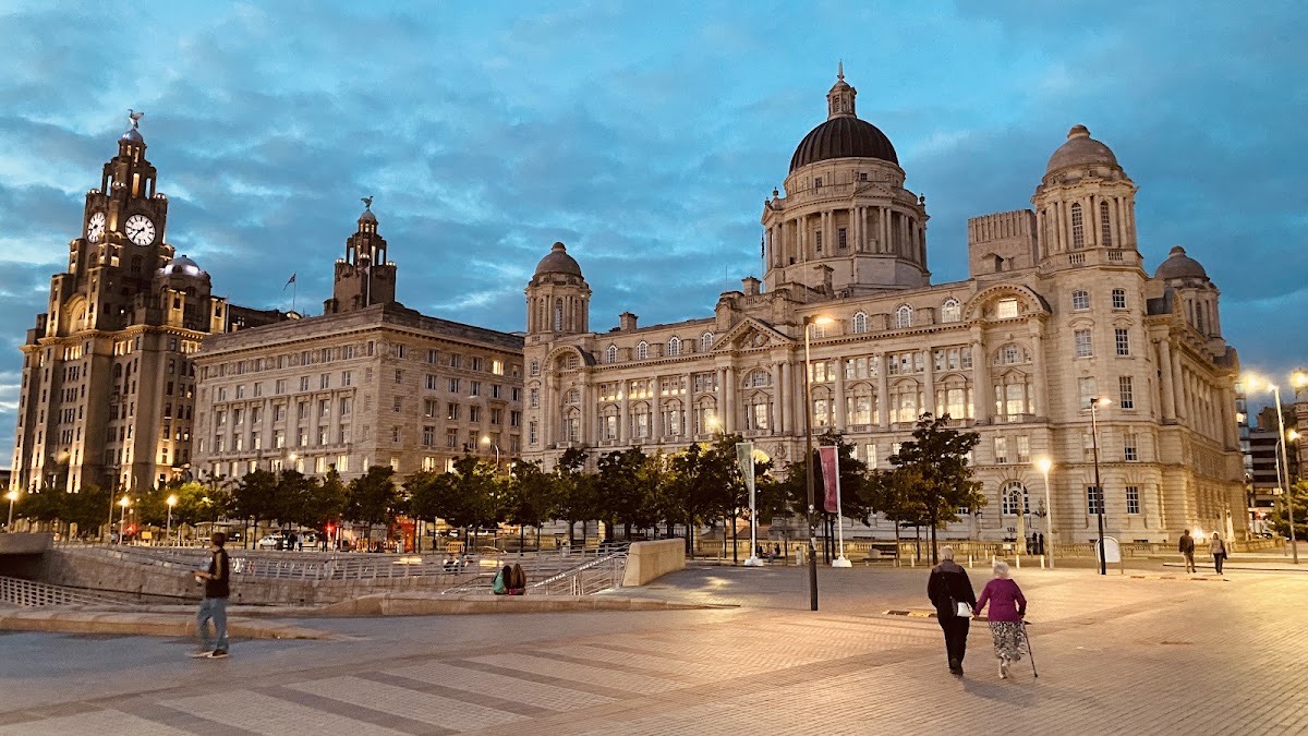 Liverpool Waterfront — Liverpool