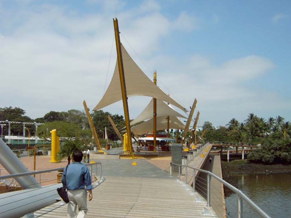 Malecón del Salado — Guayaquil