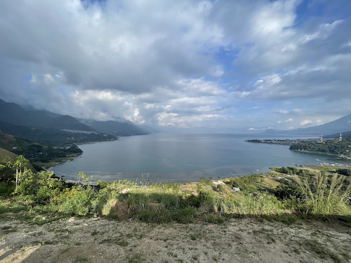 Mirador Kaqasiiwaan. — Lago Atitlán