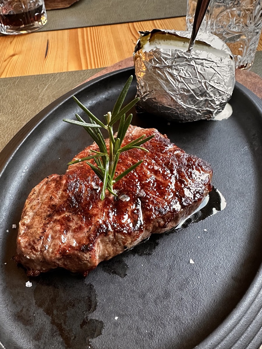 Mo'untainfire Steakhouse St. Moritz — St. Moritz