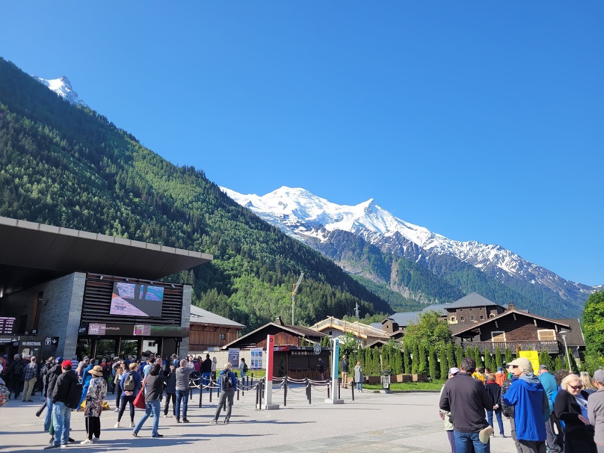 Mont-Blanc Natural Resort — Chamonix