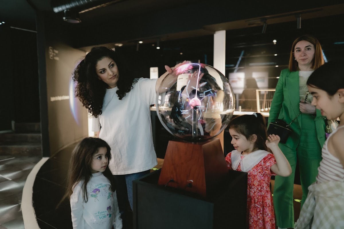 Museum of Illusions Yerevan — Eriwan