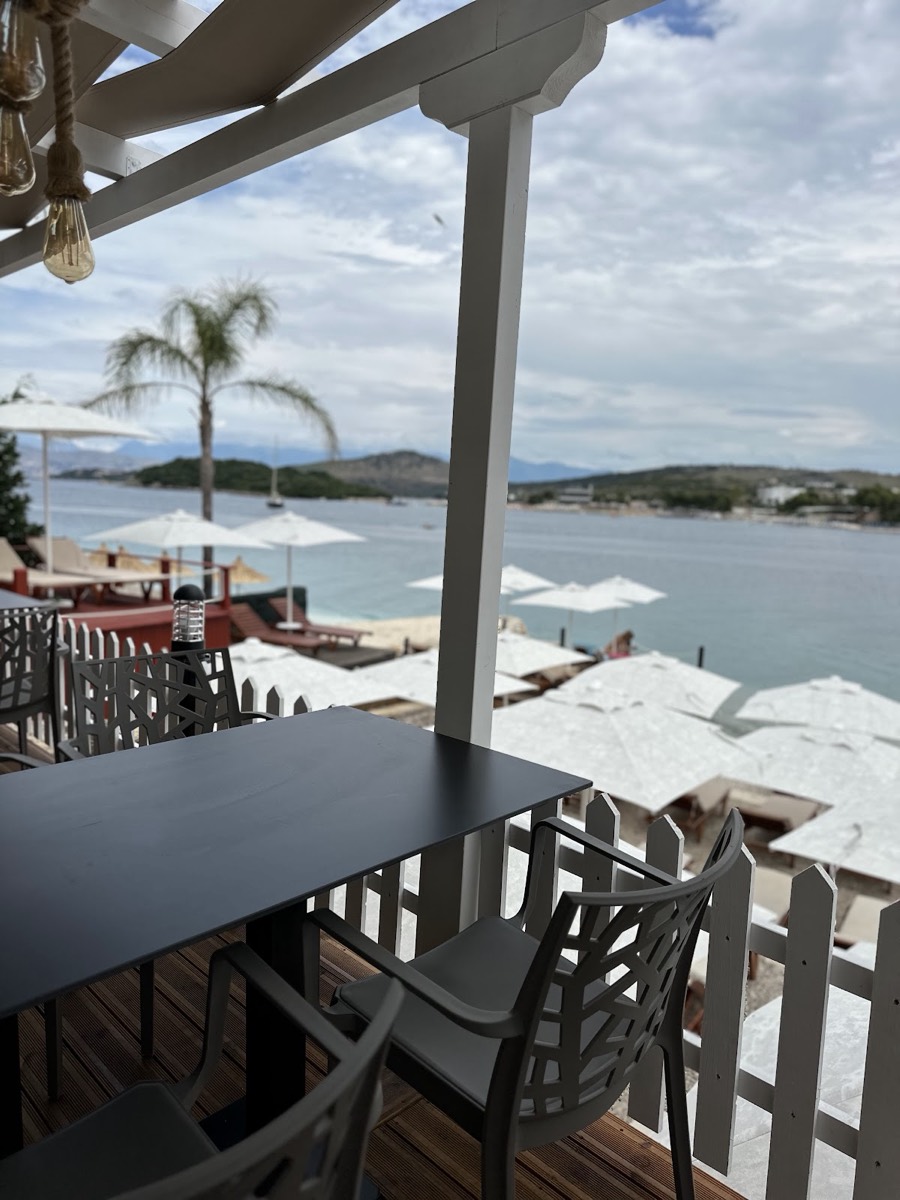 Ohana Beach Bar Ksamil — Ksamil