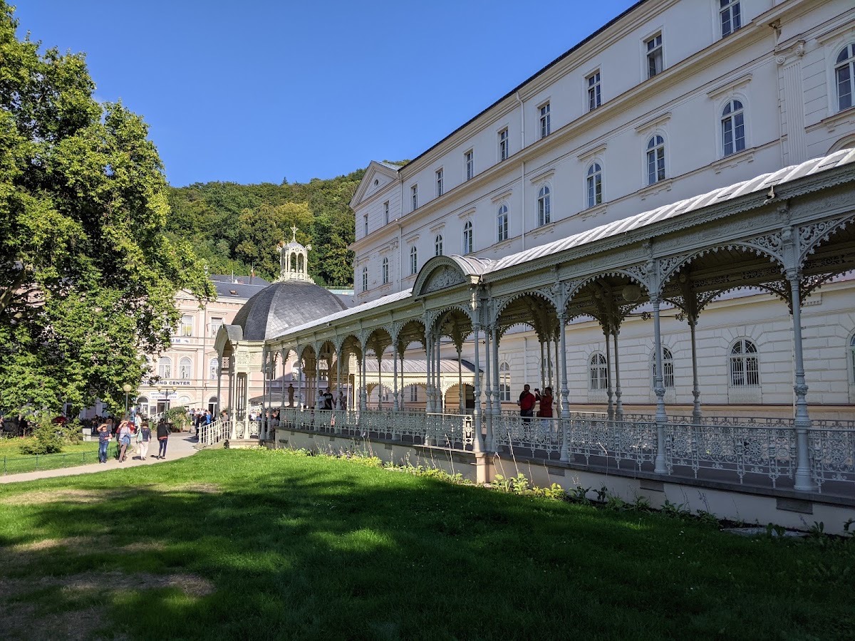 Park Colonnade
