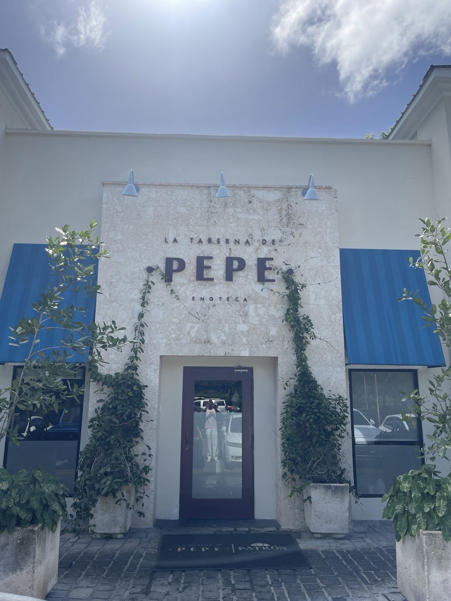 Pepe's Tavern Punta Cana — Punta Cana