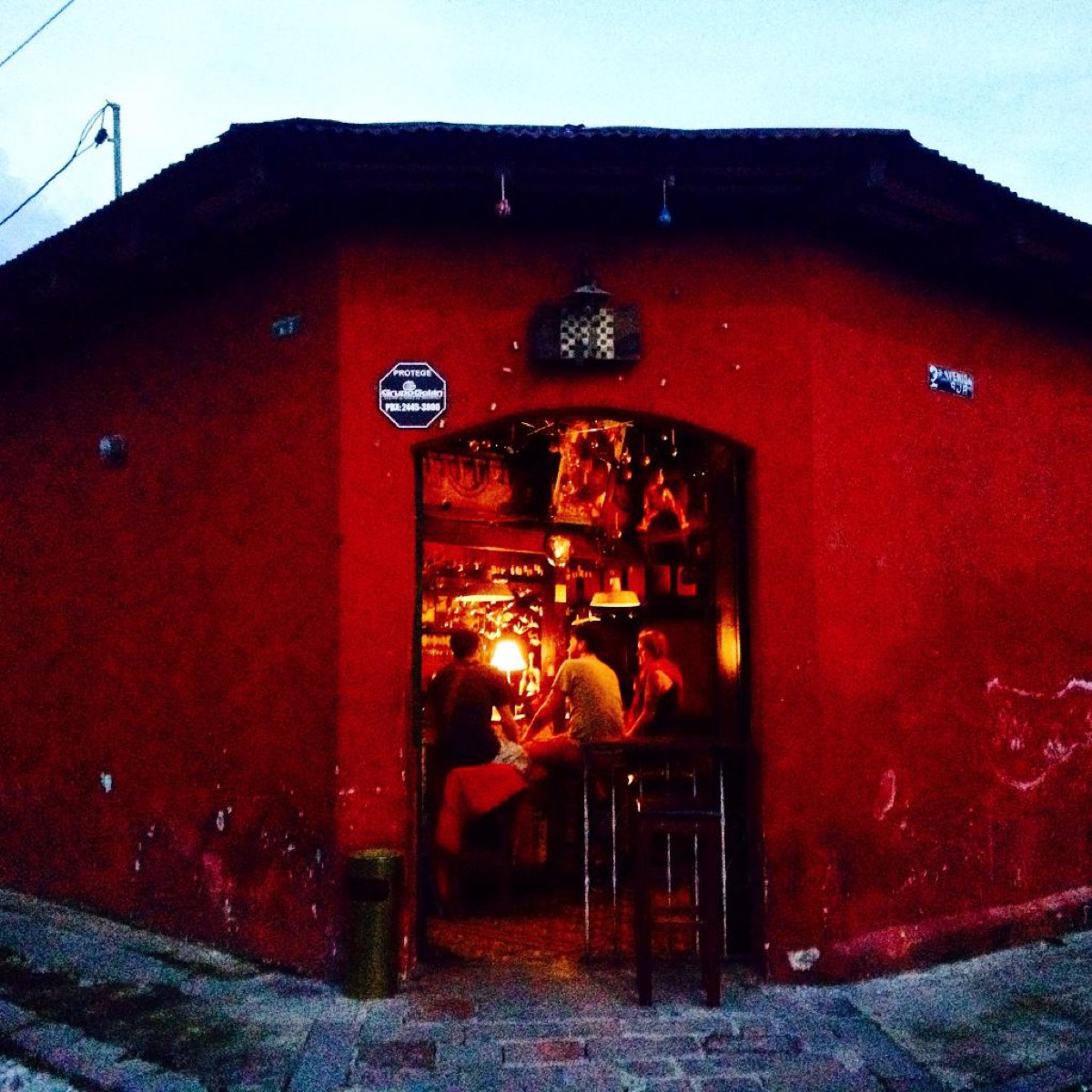 Por Qué No? Cafe — Antigua Guatemala