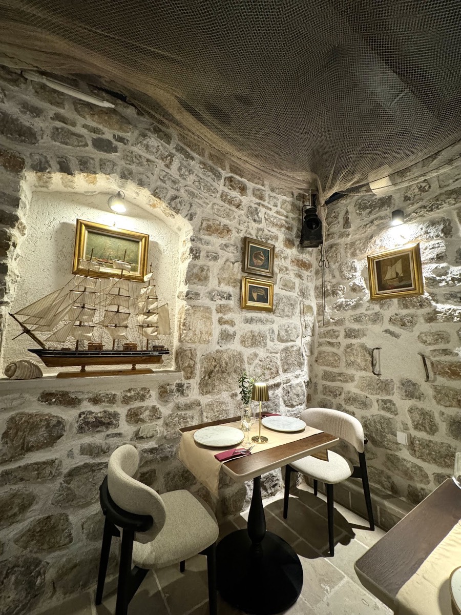Restoran Mlin — Budva