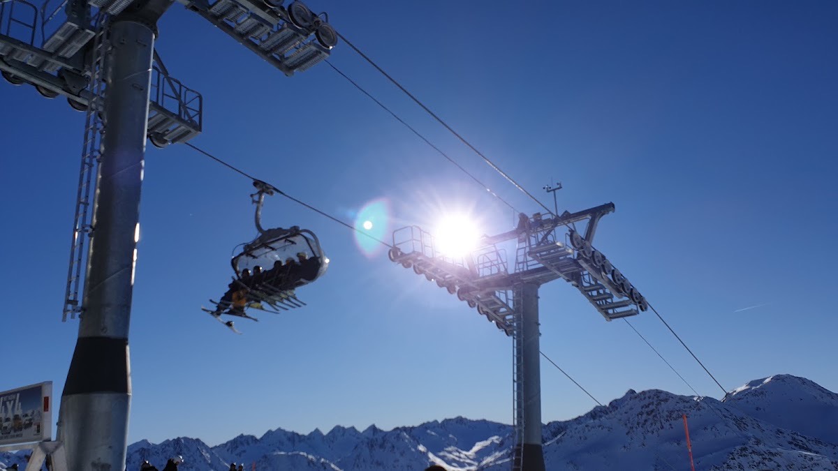 Schneehüenerstock-Flyer — Andermatt