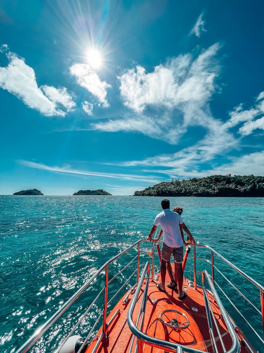 Semi-Submarine Seychelles — Victoria