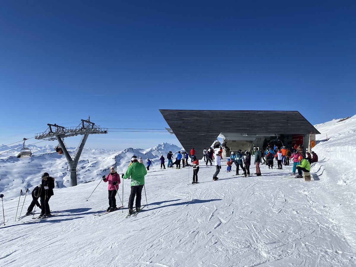 Station Mutta Rodunda — Laax