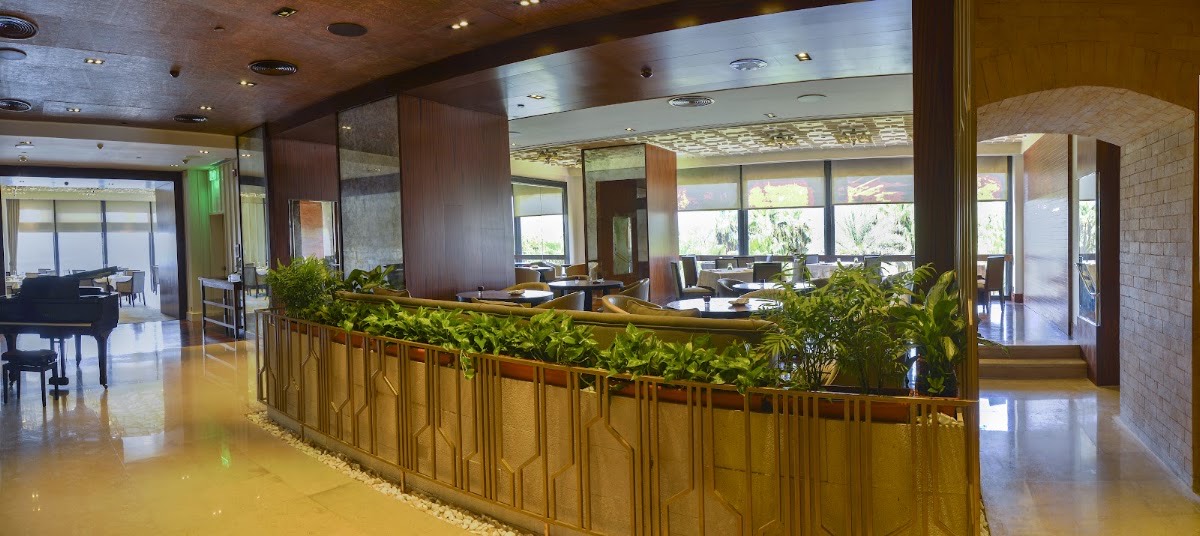 The Grill Dining & Lounge — Kairo