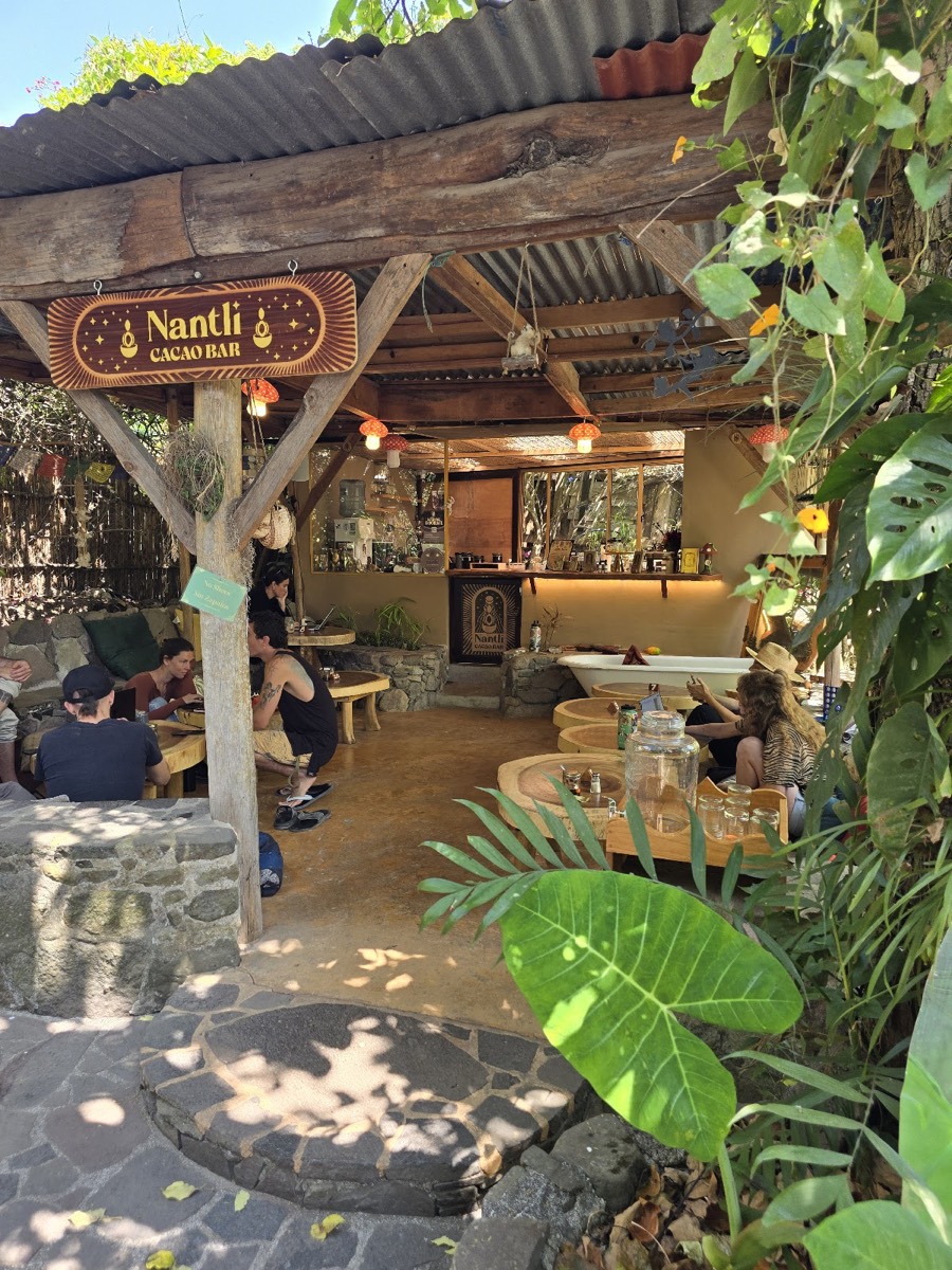 The Hidden Garden Atitlan — Lago Atitlán