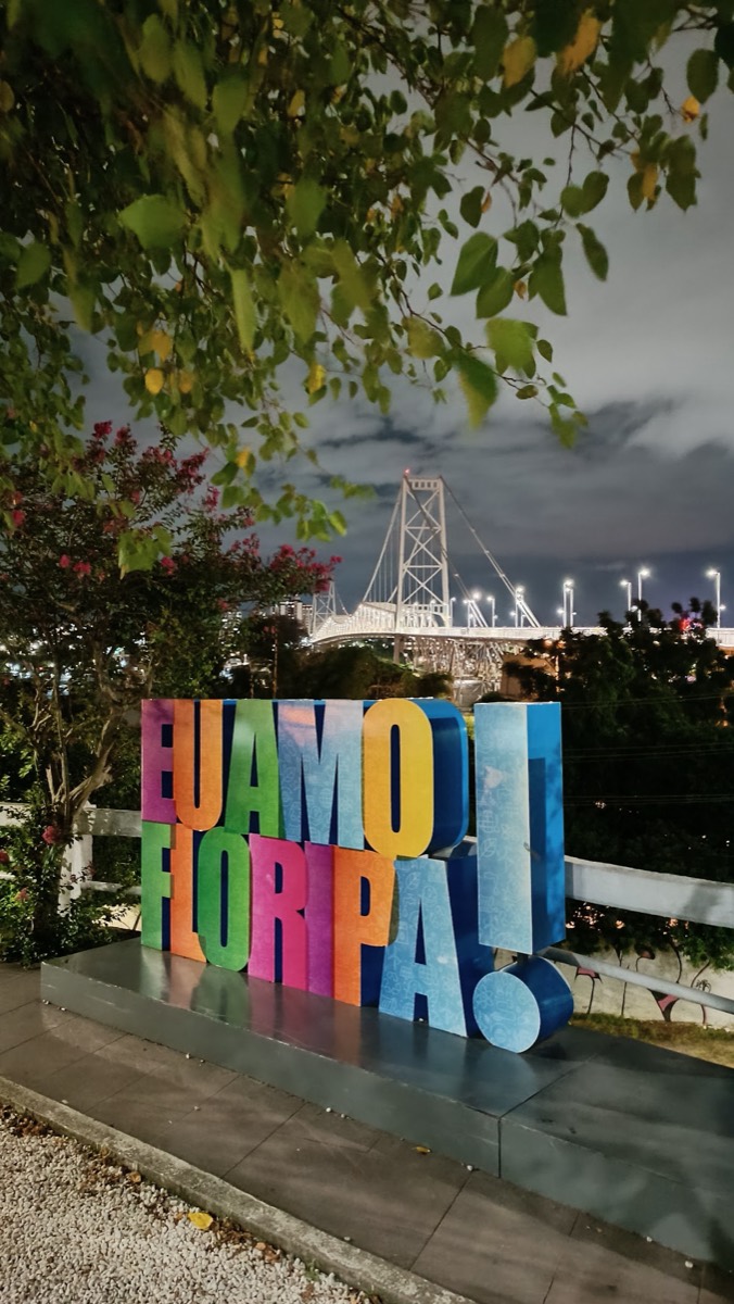 Totem Eu Amo Floripa — Florianópolis