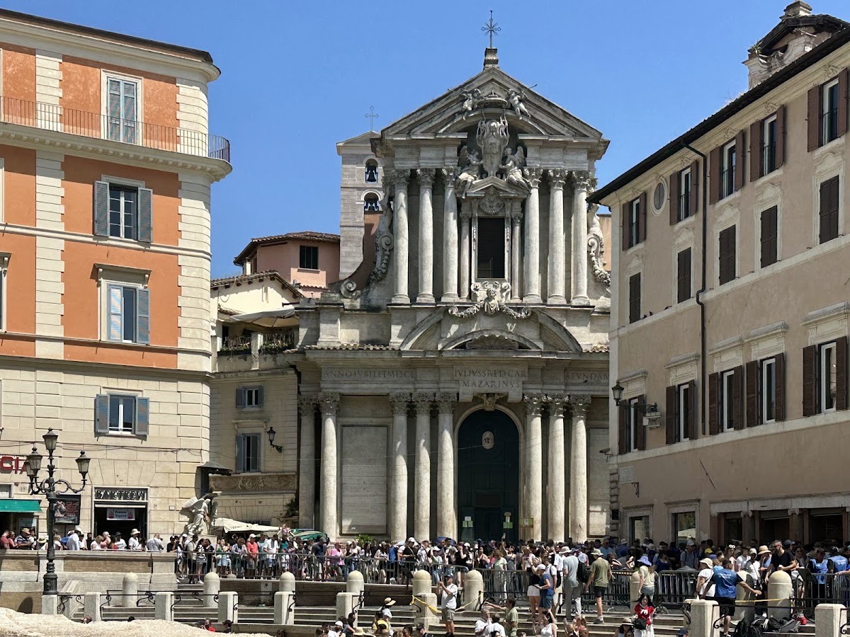 Trevi Fountain — Rom