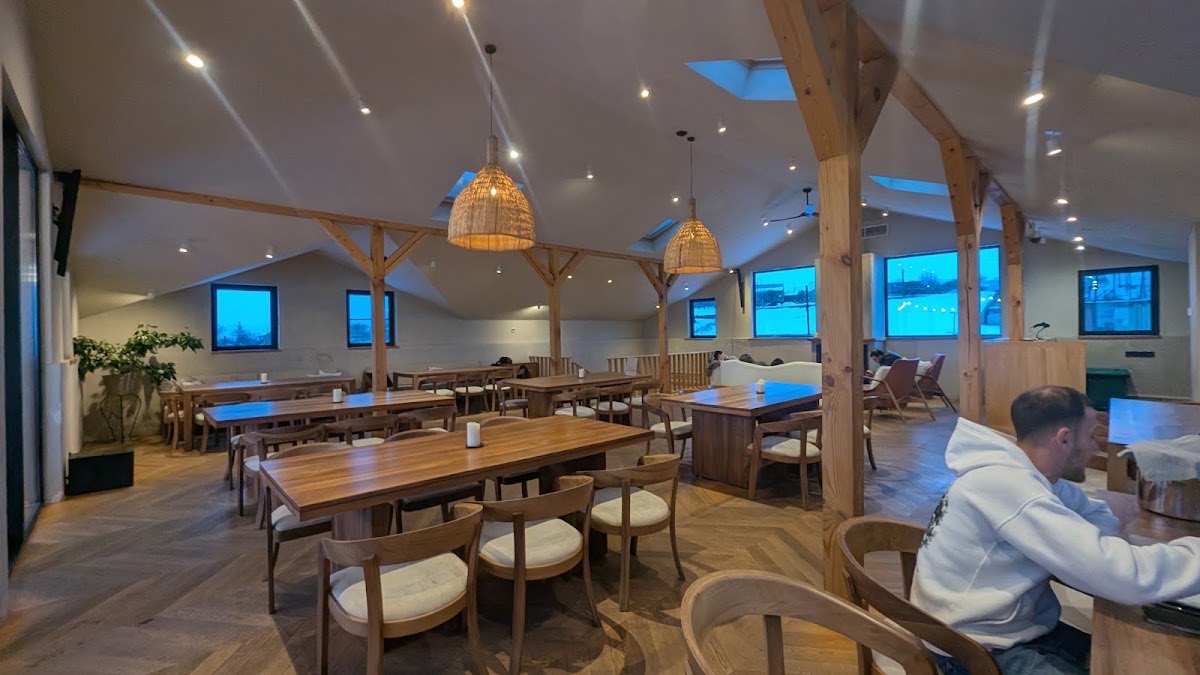 Tsaghkunk Restaurant & Glkhatun — Sewan