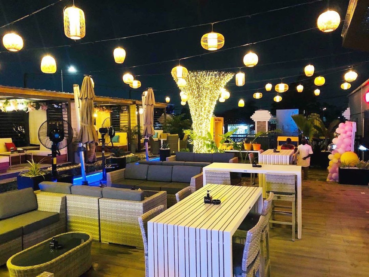 Tunnel Lounge — Accra