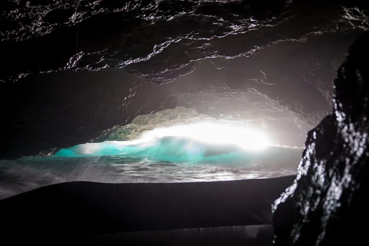 Underwater cavern — Westpunt