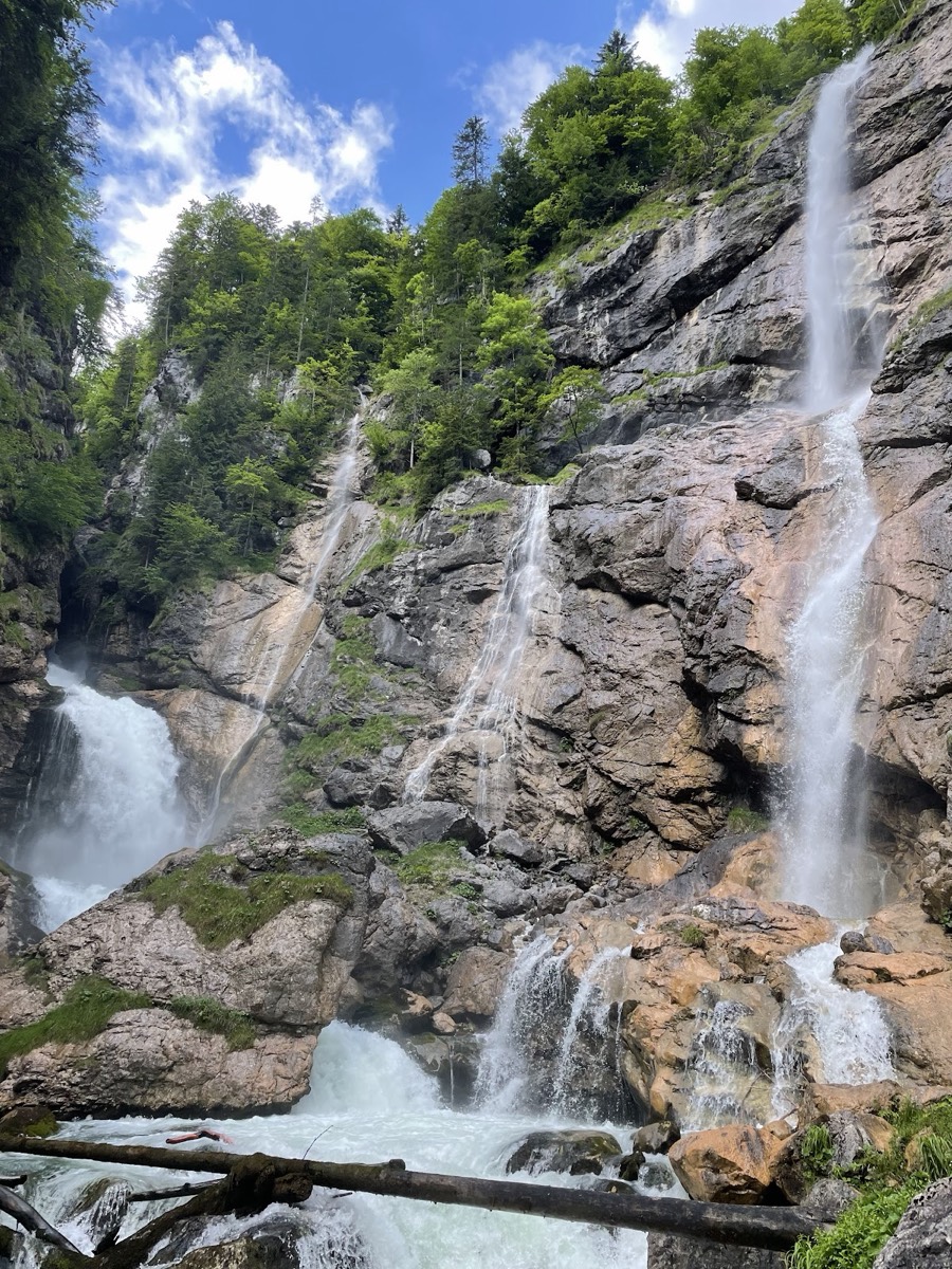 Waldbachstrub wasserfall — Hallstatt