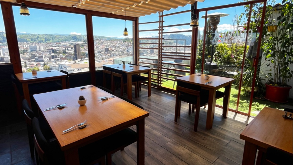 X LO ALTO RESTAURANTE — Quito