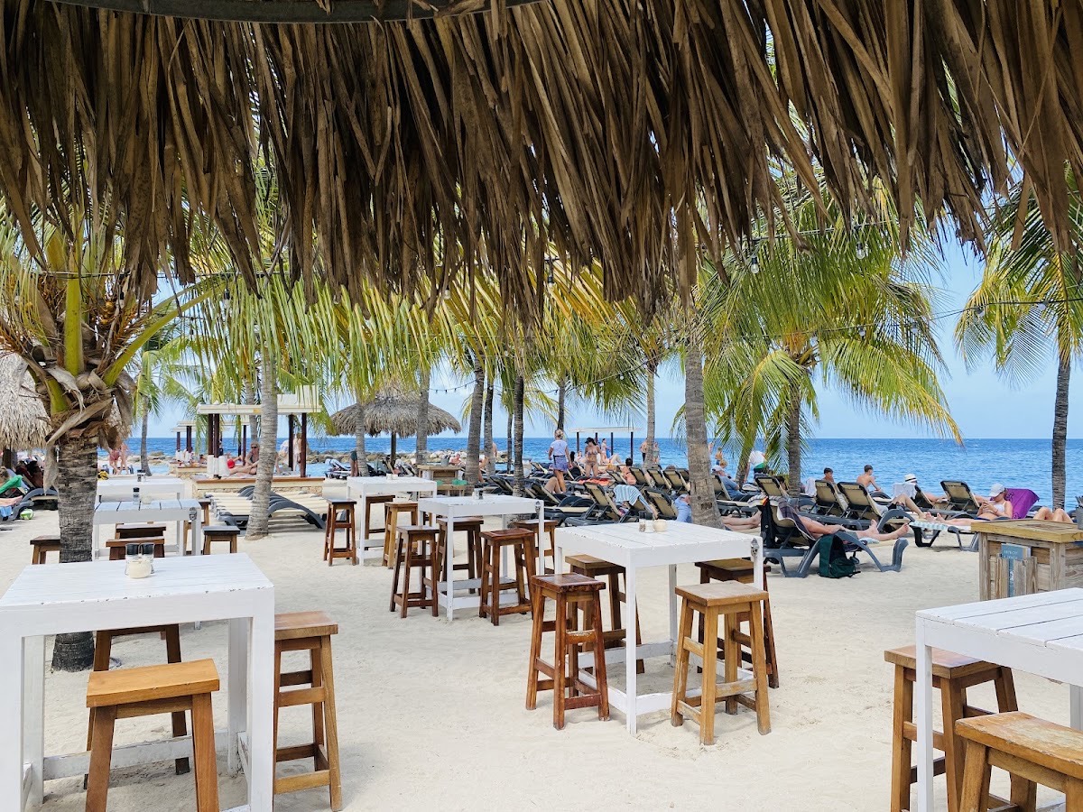 Zanzibar Beach & Restaurant — Jan Thiel